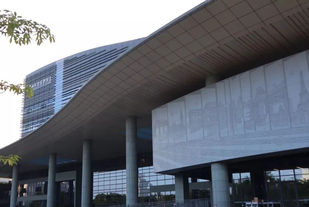 中亞工程案例展示丨坐書鄉(xiāng)觀日出日落，賞機(jī)場云卷云舒(圖3)